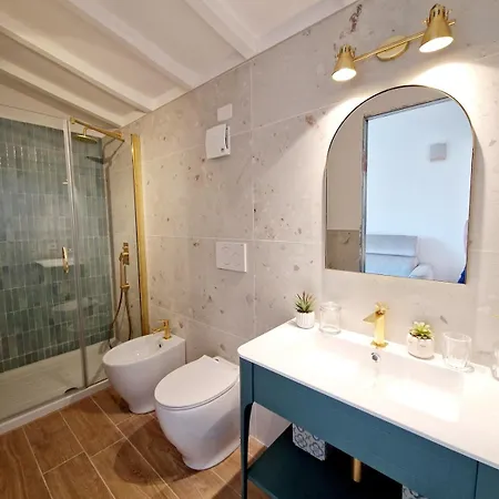 Newly Renovated In Heart Of Apartamento